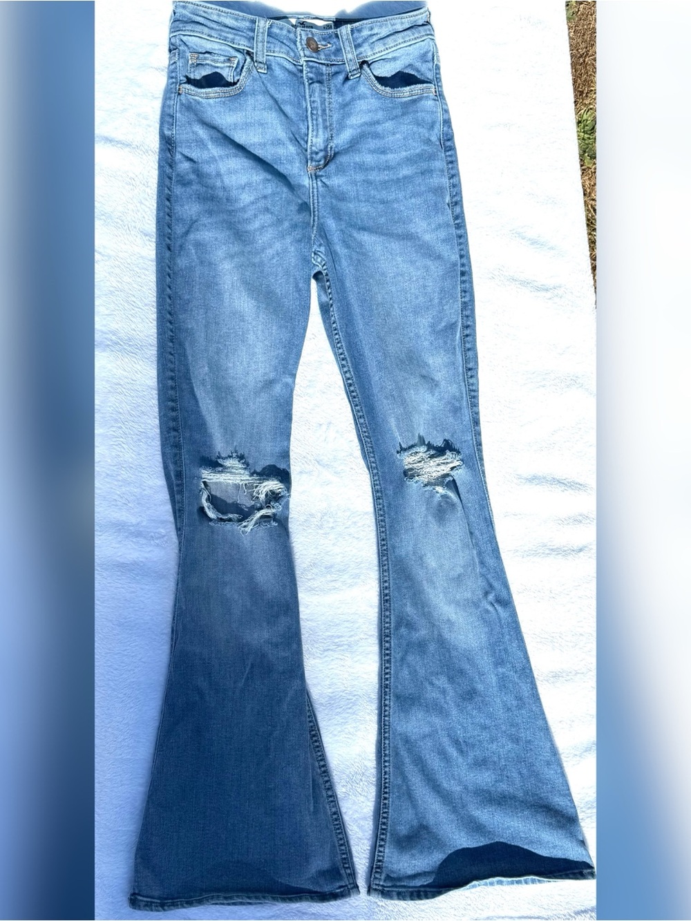 Hollister Classic High-Rise Light Blue Distressed Flare Jeans Size 25R